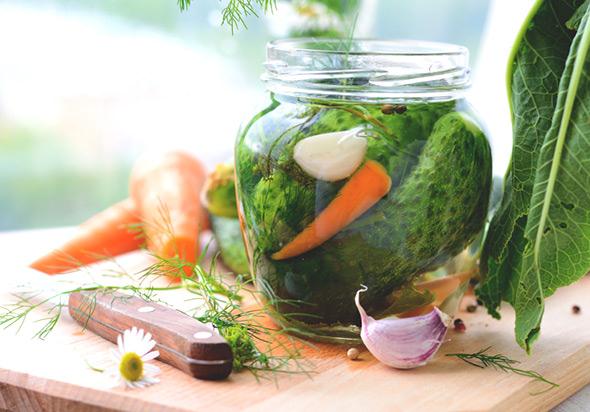 Picklade blomkålsbuketter med citrussmak